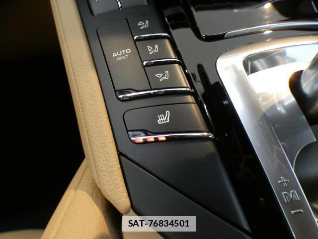 Porsche CAYENNE 2015-12 7800566-13