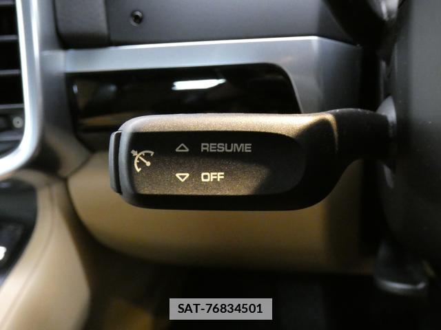 Porsche CAYENNE 2015-12 7800566-14