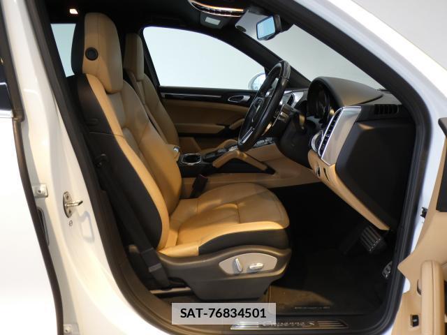 Porsche CAYENNE 2015-12 7800566-15