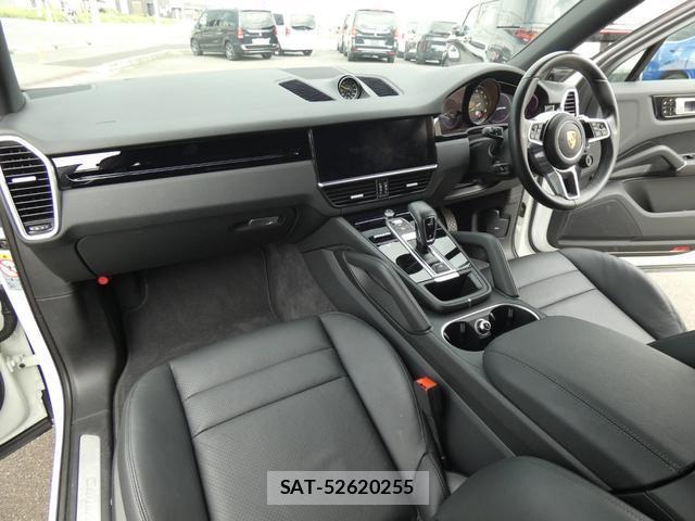 Porsche CAYENNE 2020-03 7800569-11