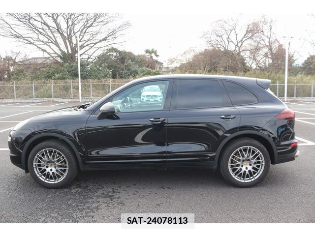Porsche CAYENNE 2015-12 7809493-10