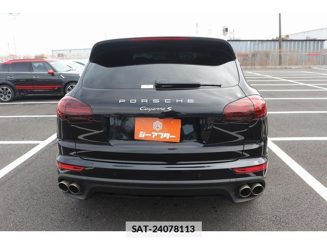 Porsche CAYENNE 2015-12 7809493-12