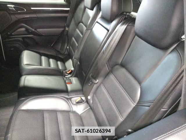 Porsche CAYENNE 2016-12 7810341-3
