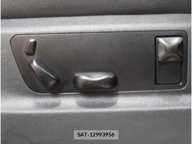 Porsche CAYENNE 2010-03 7811281-14