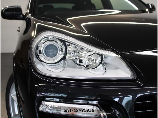 Porsche CAYENNE 2010-03 7811281-2