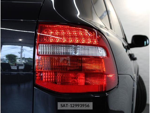 Porsche CAYENNE 2010-03 7811281-3