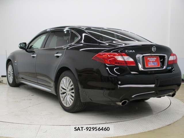 Nissan CIMA 2016-12 7795845-8