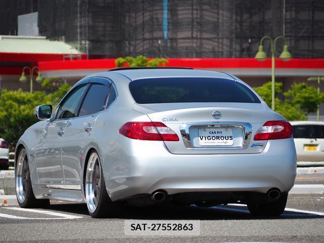 Nissan CIMA 2013-07 7801121-5