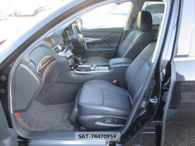 Nissan CIMA 2013-04 7802700-16
