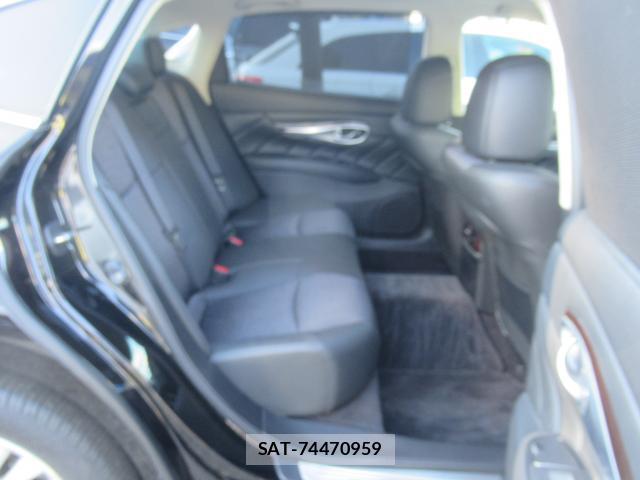 Nissan CIMA 2013-04 7802700-17