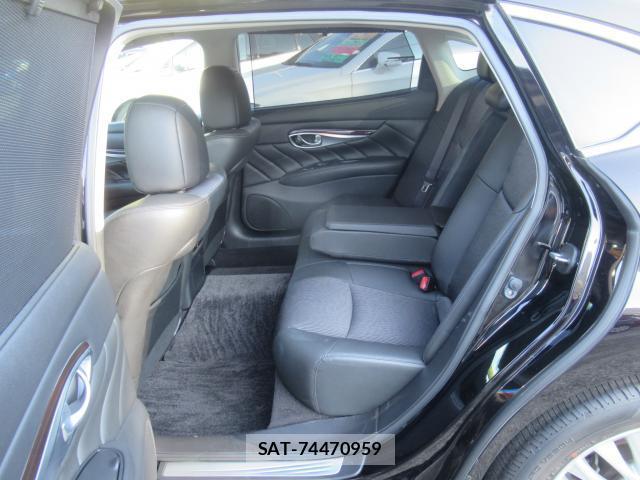 Nissan CIMA 2013-04 7802700-18