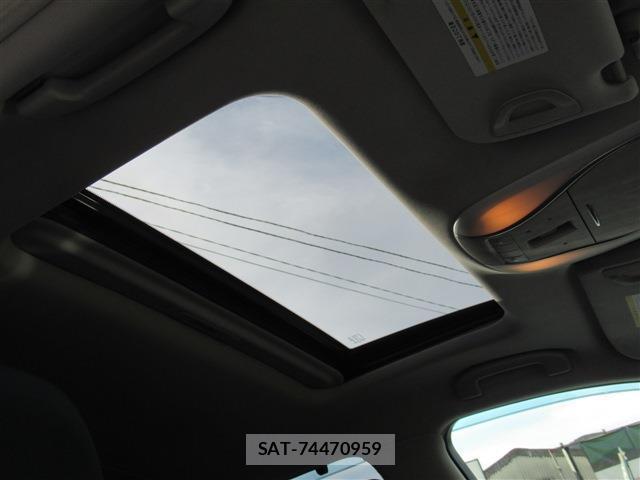 Nissan CIMA 2013-04 7802700-8