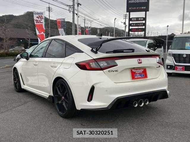Honda CIVIC 2025-06 7795711-1