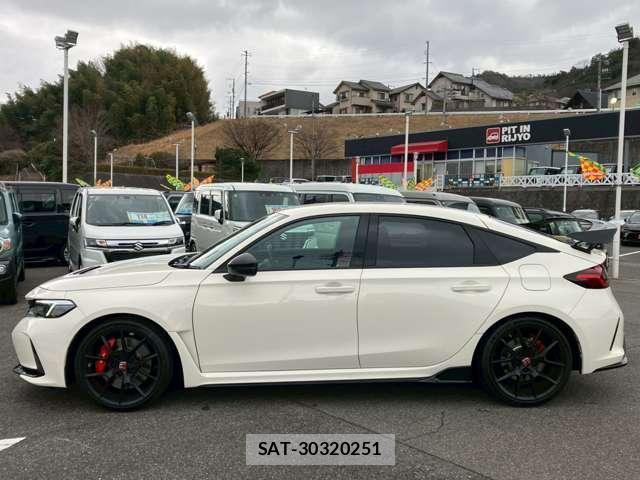 Honda CIVIC 2025-06 7795711-10