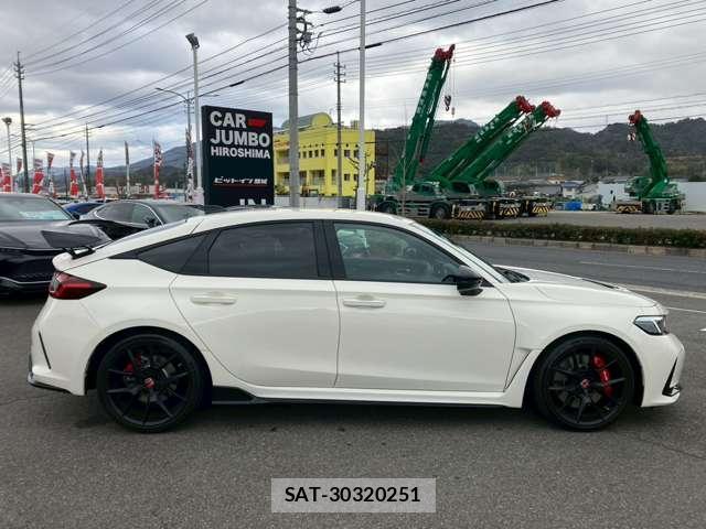 Honda CIVIC 2025-06 7795711-7