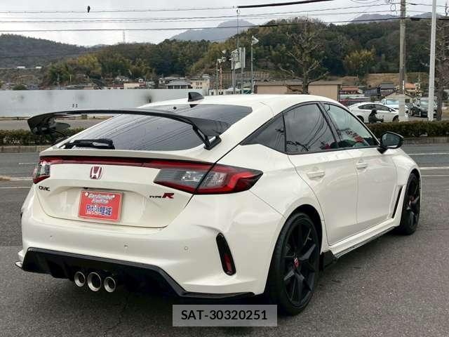 Honda CIVIC 2025-06 7795711-9
