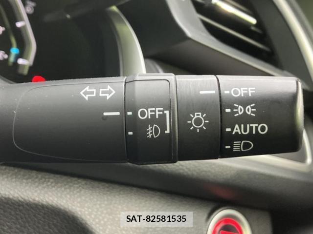 Honda CIVIC 2018-06 7798832-15