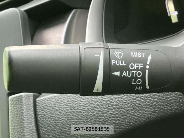 Honda CIVIC 2018-06 7798832-16