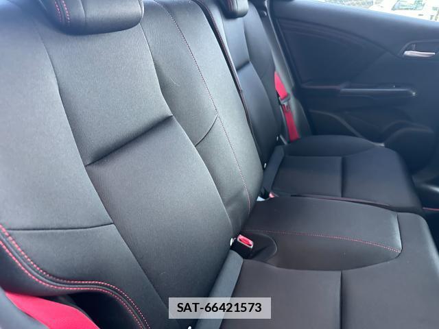 Honda CIVIC 2016-03 7802388-6