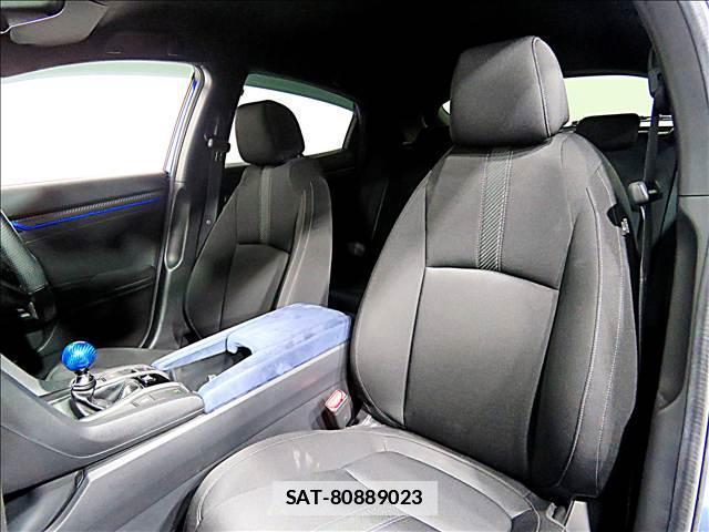 Honda CIVIC 2019-04 7802869-13