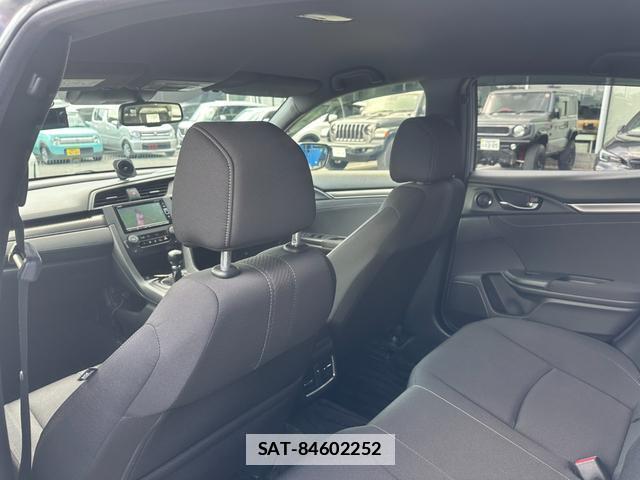 Honda CIVIC 2019-02 7803572-13