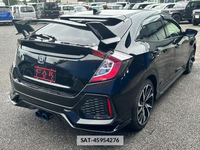 Honda CIVIC 2019-08 7803592-4