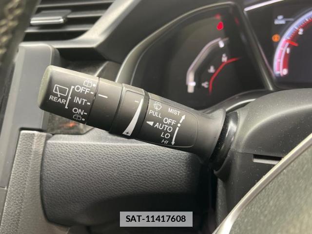 Honda CIVIC 2019-06 7804893-17