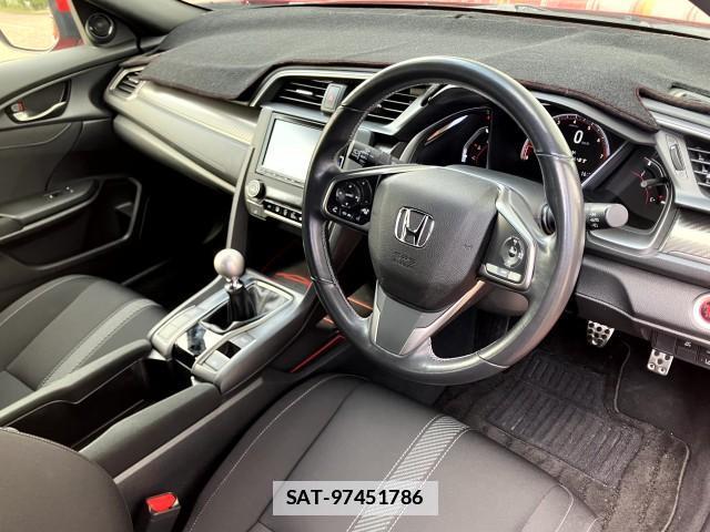 Honda CIVIC 2018-12 7809837-15