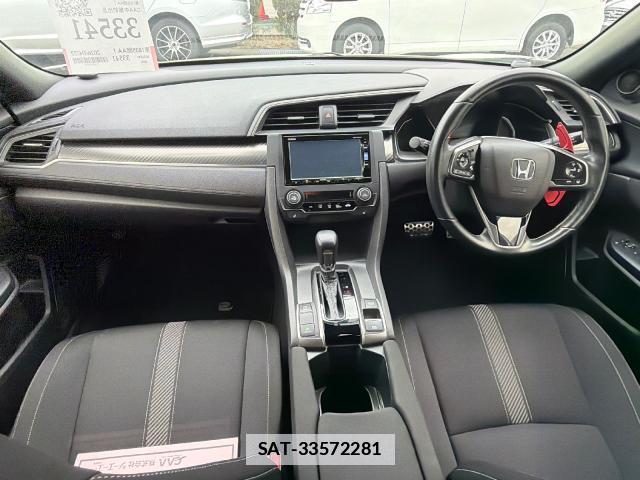 Honda CIVIC 2019-03 7810263-17