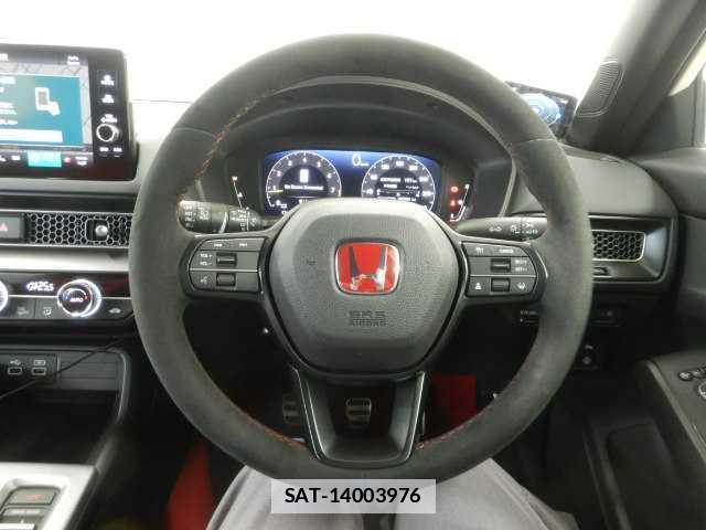 Honda CIVIC 2024-06 7810804-7