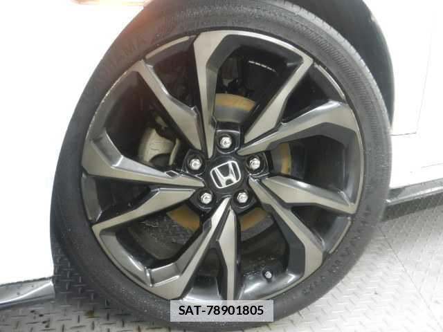 Honda CIVIC 2017-09 7810816-15