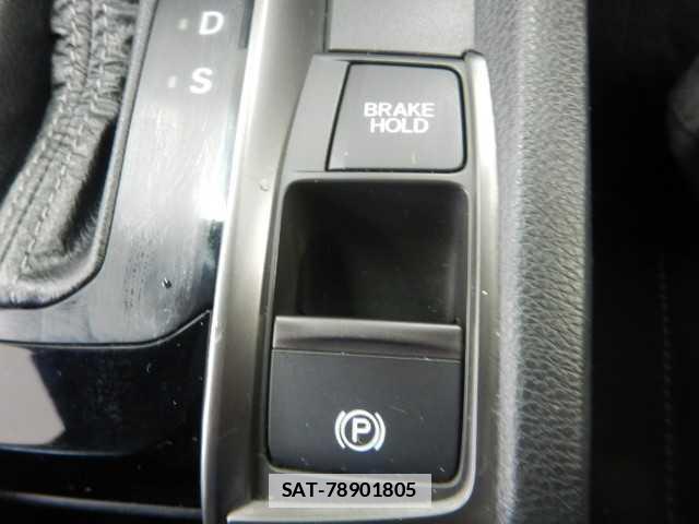Honda CIVIC 2017-09 7810816-5
