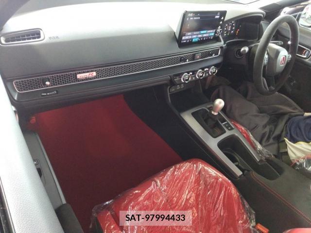 Honda CIVIC 2025-06 7811104-2
