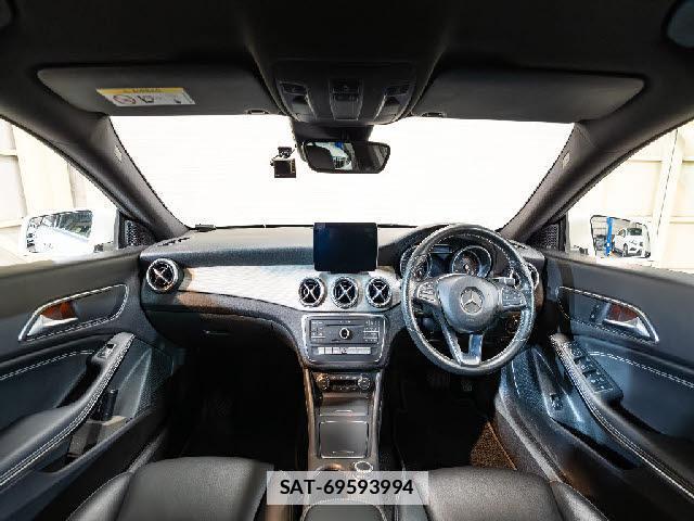 Mercedes Benz CLA-CLASS 2018-02 7803335-1