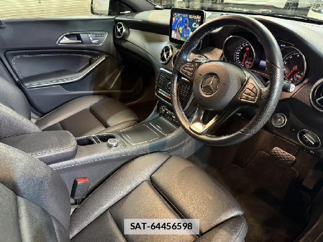 Mercedes Benz CLA-CLASS 2018-10 7803336-8