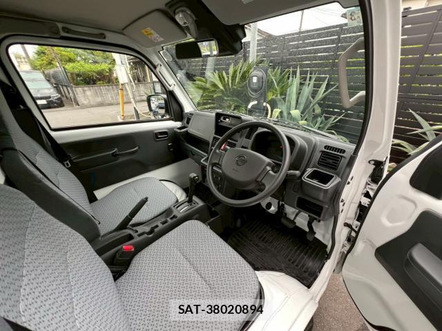 Nissan CLIPPER TRUCK 2026-03 7803288-10