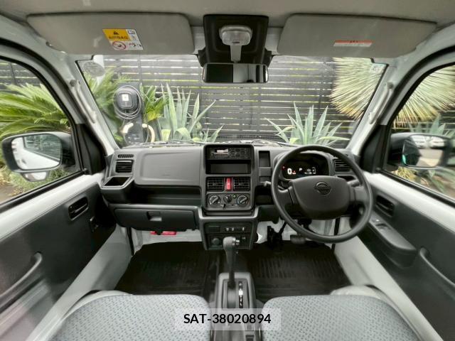 Nissan CLIPPER TRUCK 2026-03 7803288-4