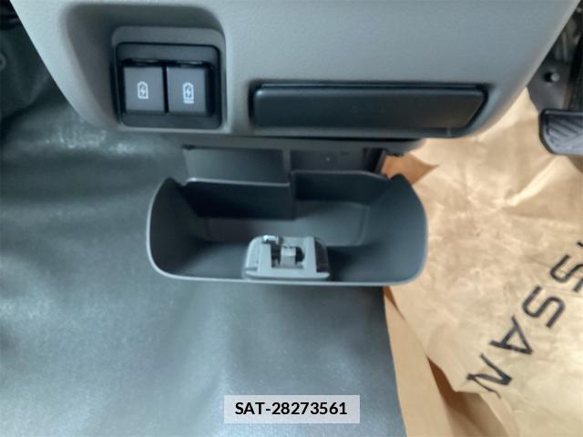 Nissan CLIPPER VAN 2025-12 7805526-9