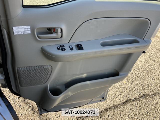 Nissan CLIPPER VAN 2024-10 7810186-8