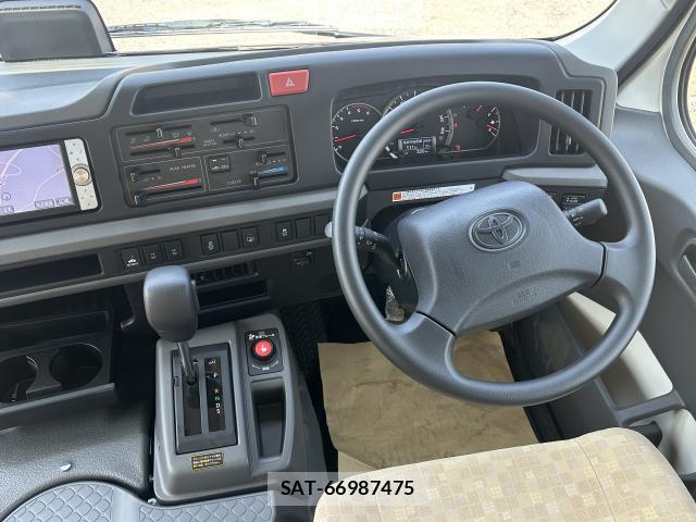 Toyota COASTER 2025-04 7811273-6