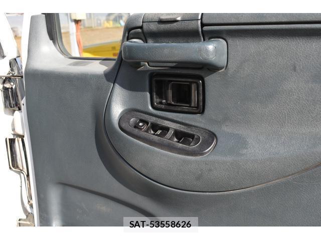 UD Trucks CONDOR 2004-09 7796513-16
