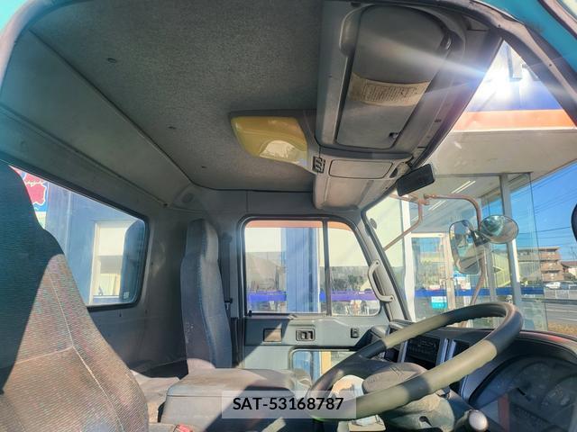 UD Trucks CONDOR 2002-11 7798001-10