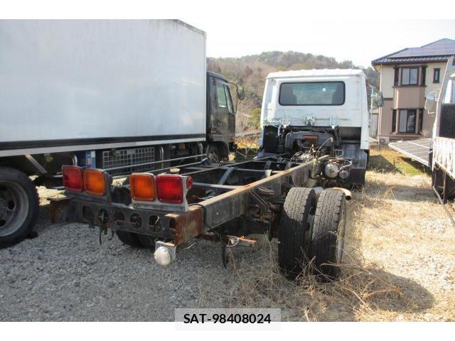 UD Trucks CONDOR 2002 7798365-2