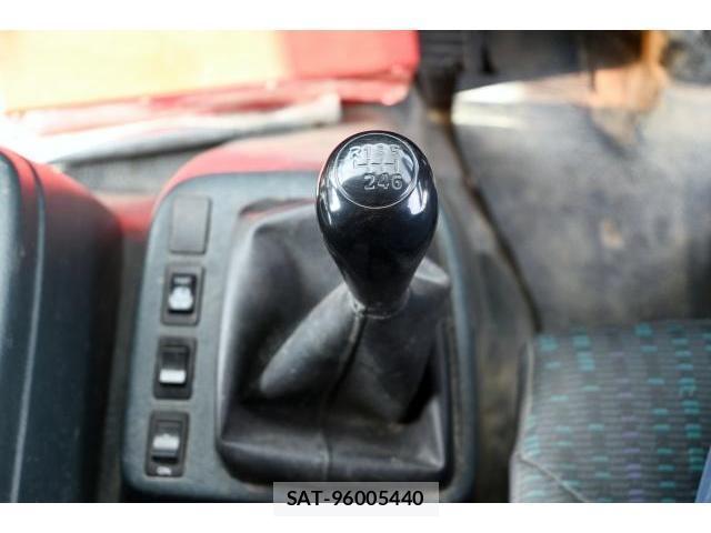 UD Trucks CONDOR 2011-01 7806051-17