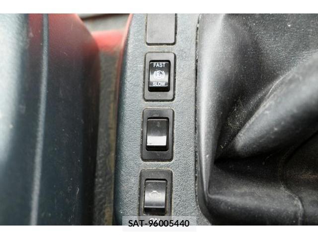 UD Trucks CONDOR 2011-01 7806051-18