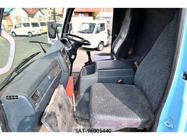 UD Trucks CONDOR 2011-01 7806051-6