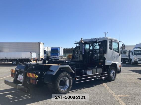 UD Trucks CONDOR 2015 7808107-1