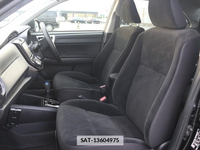 Toyota COROLLA AXIO 2017-04 7796294-5