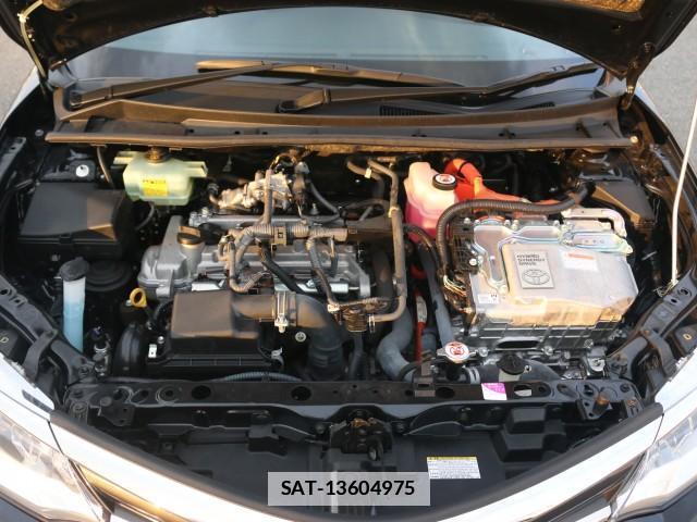 Toyota COROLLA AXIO 2017-04 7796294-7