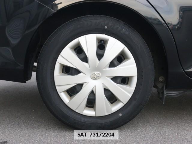 Toyota COROLLA AXIO 2017-06 7796305-19